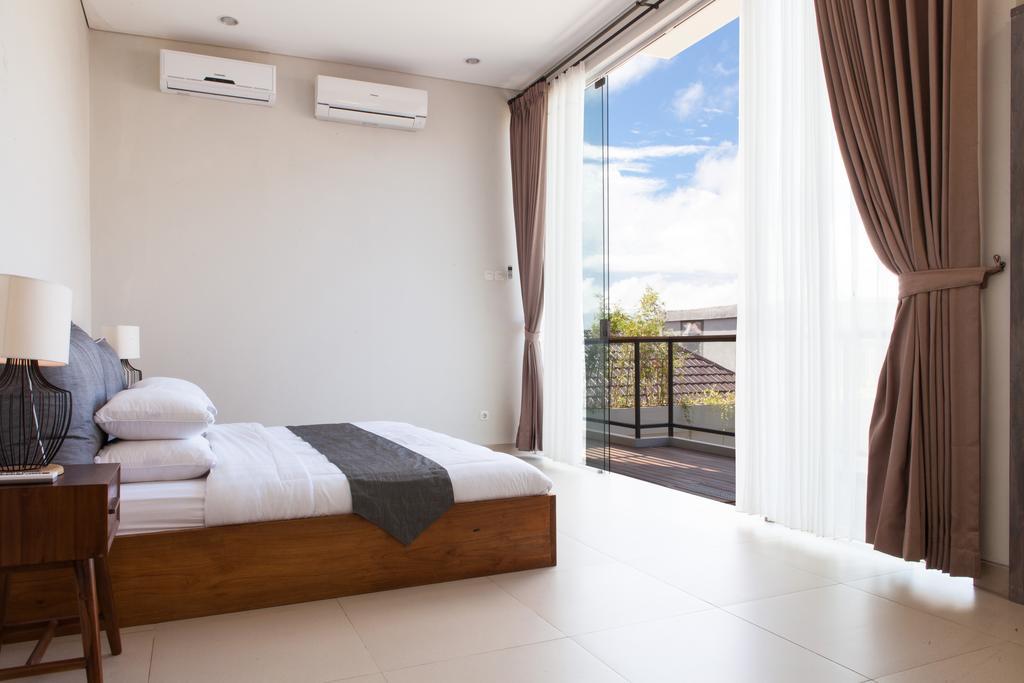 Maxwell Legian Villa Room photo